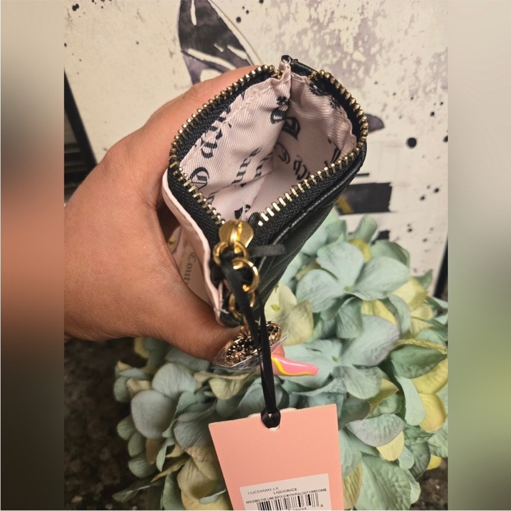 Juicy Couture Black Quilted Card Holder with Gold Details - Picture 5 of 5